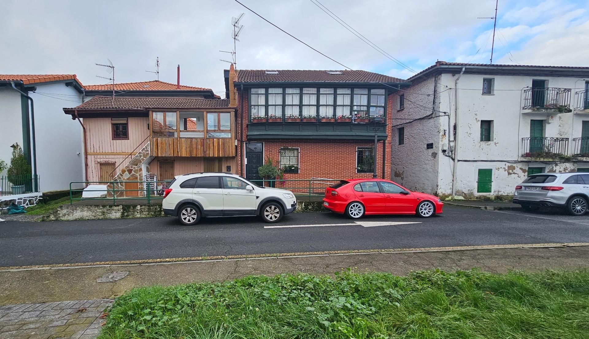 Außenansicht von Wohnung zum verkauf in Valle de Trápaga-Trapagaran mit Heizung