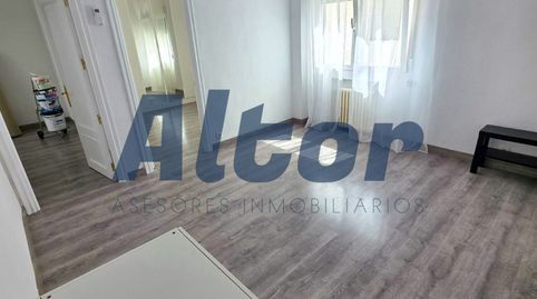 Foto 2 de Pis de lloguer a Alcalá, Pueblo Nuevo, Madrid Capital