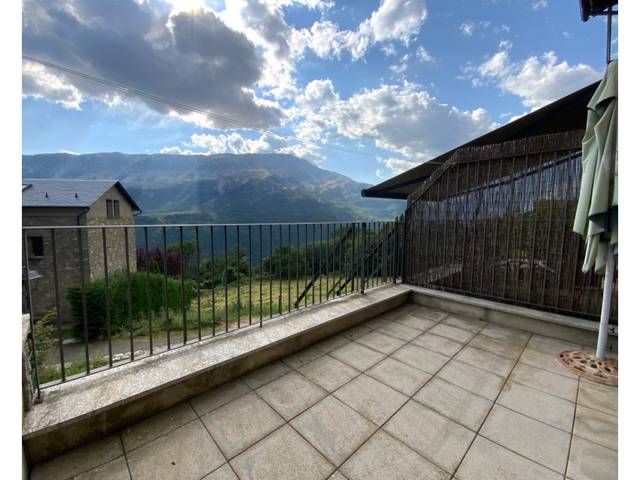 Casa-chalet en Venta en N/A en Sahún