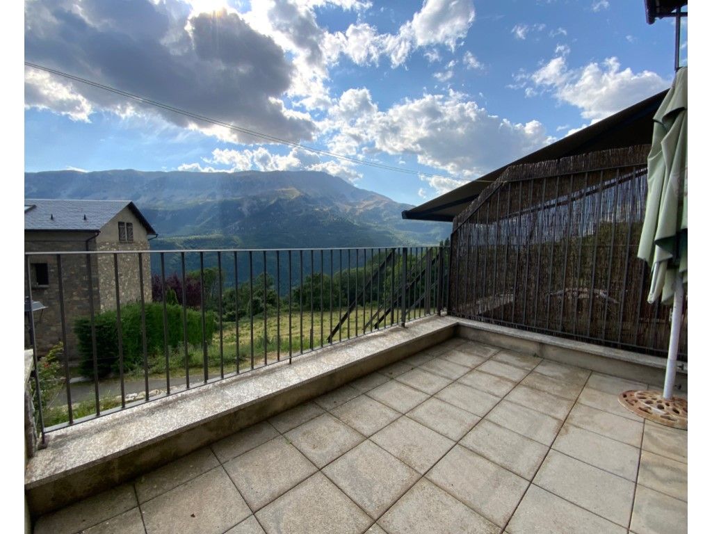 Terrace of House or chalet for sale in Sahún