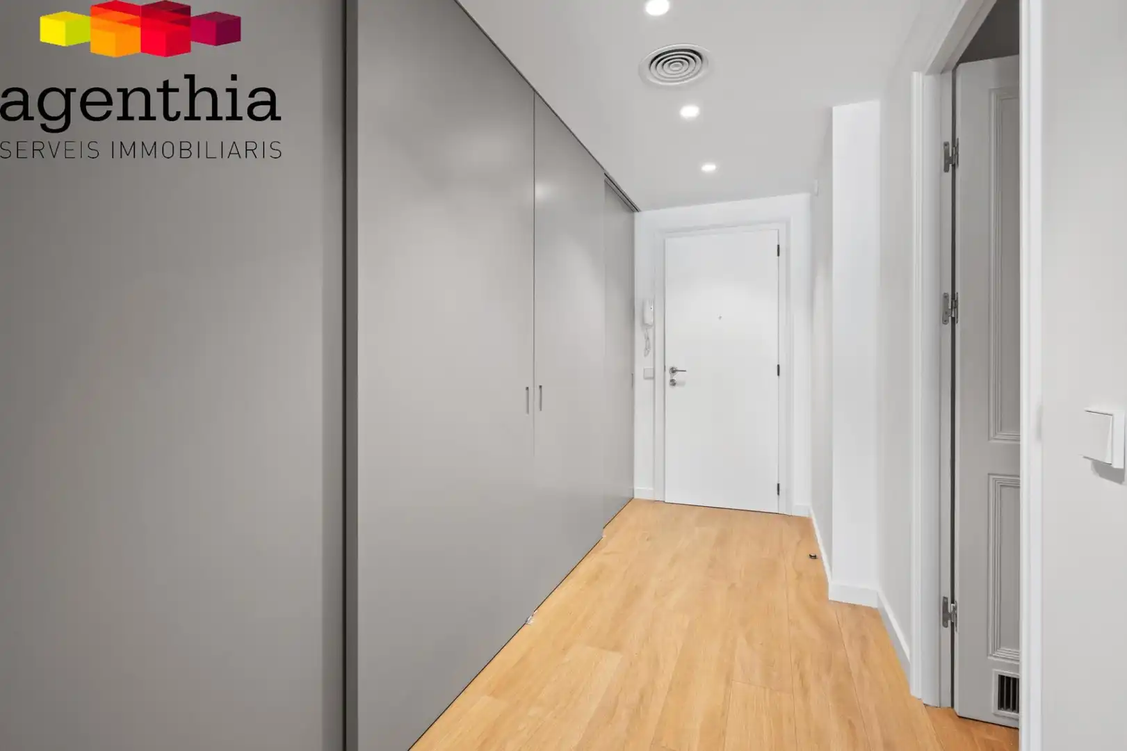 Flat for sale in Girona  with Air Conditioner, Heating and Terrace