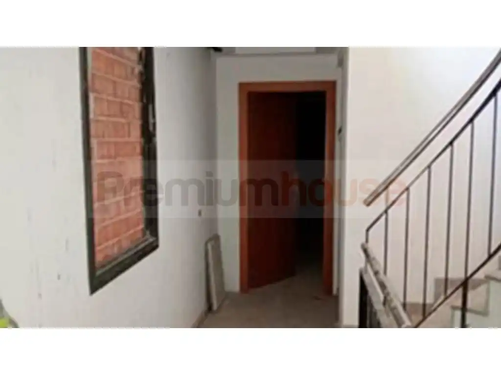 Buildings for sale in Esplugues de Llobregat