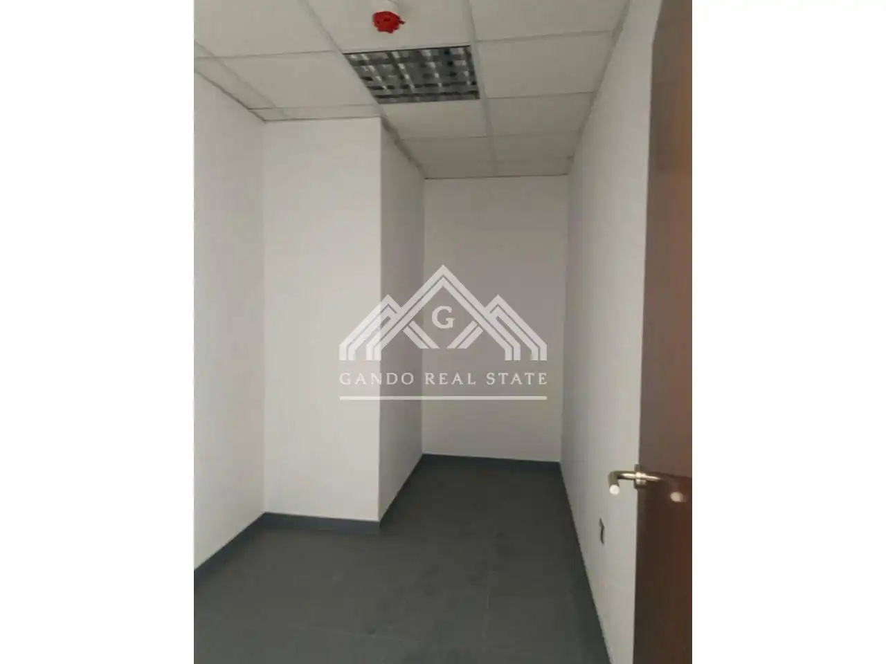 Office for sale in Dos Hermanas  with Alarm