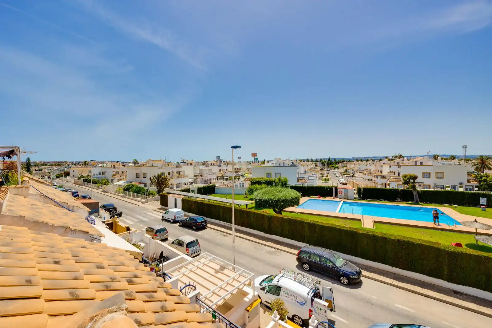 Vista exterior de Àtic en venda en Torrevieja amb Aire condicionat, Terrassa i Piscina