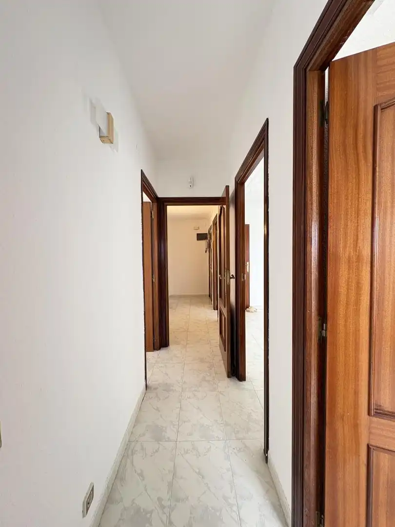 Wohnung zur Miete in Madrid mit Klimaanlage, Heizung und Abstellraum