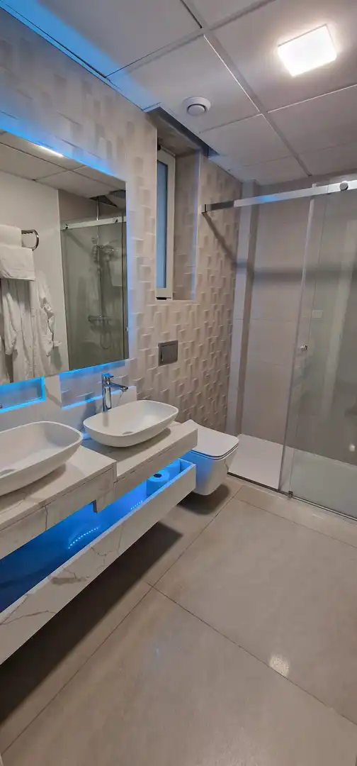 Bany de Apartament en venda en Finestrat amb Aire condicionat, Calefacció i Jardí privat
