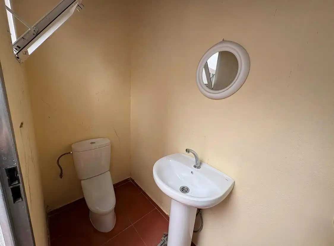 Bathroom of Houses for sale in Morón de la Frontera