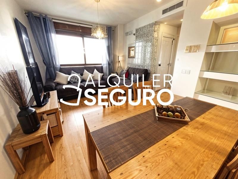 Exterior view of Flat to rent in  Madrid Capital  with Air Conditioner, Heating and Storage room