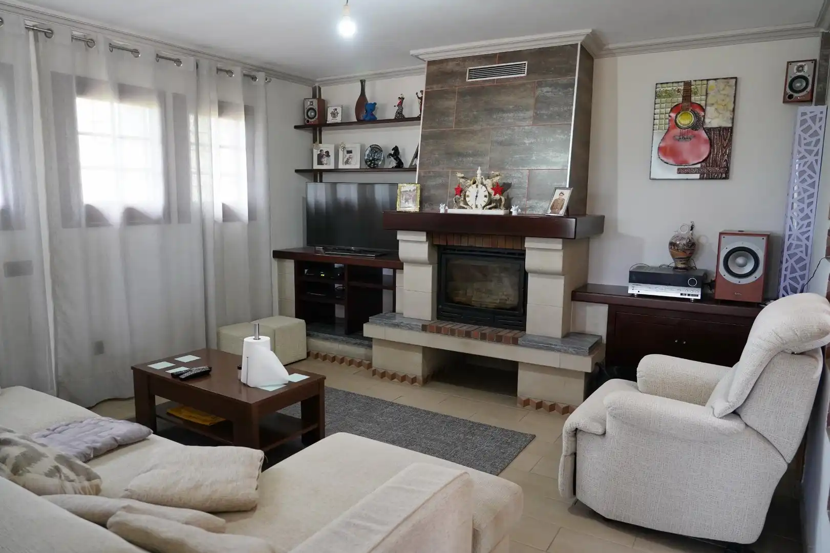 Wohnzimmer von Country house zum Verkauf in Granollers mit Klimaanlage, Privatgarten und Terrasse
