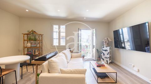 Photo 2 of Flat for sale in Carrer de Blasco de Garay, El Poble Sec - Parc de Montjuïc, Barcelona Capital