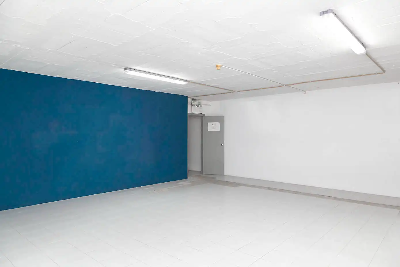 Nave industrial en venta en Molins de Rei con Alarma