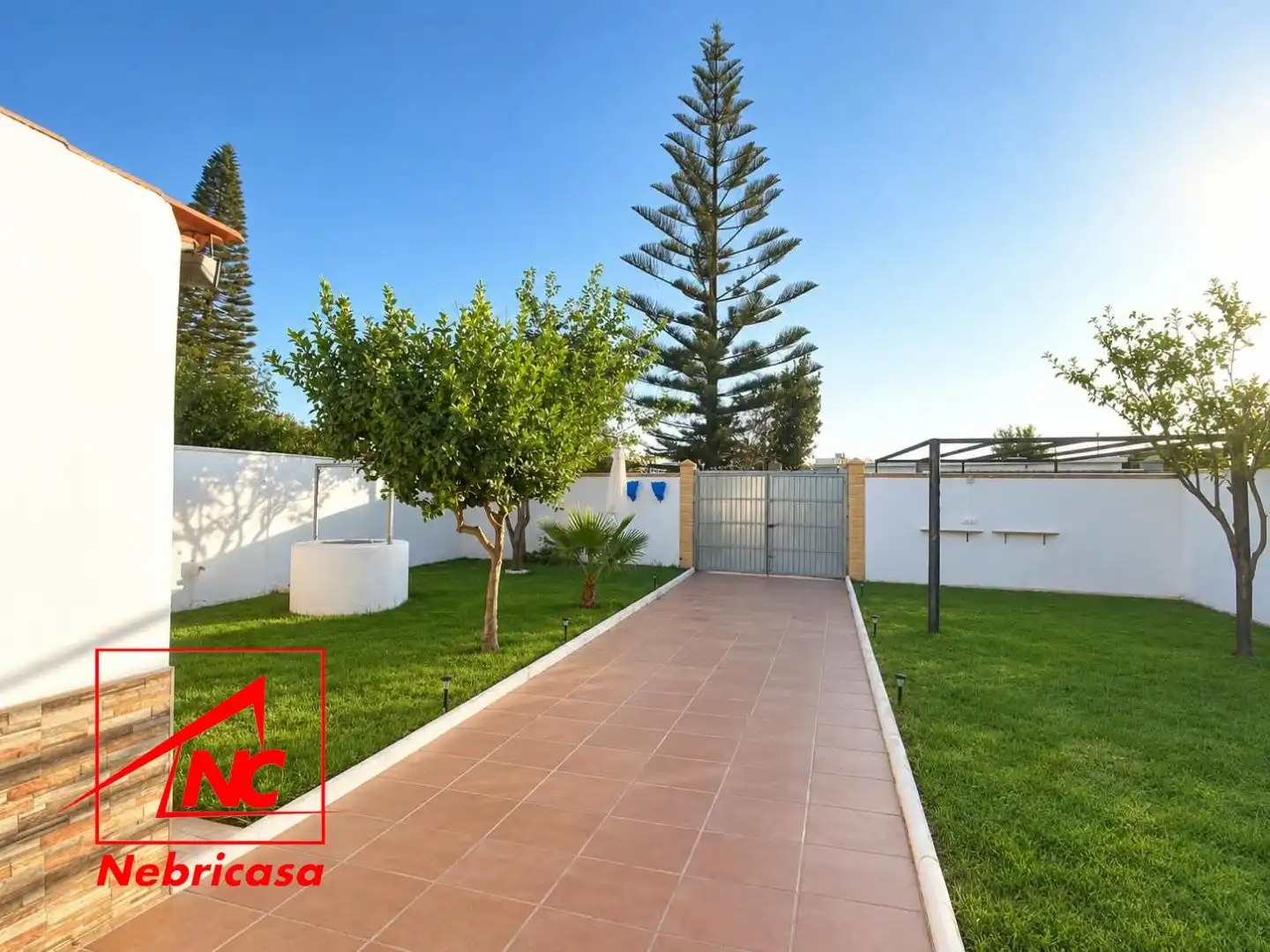 Xalet amb piscina en venda a Las Cabezas de San Juan