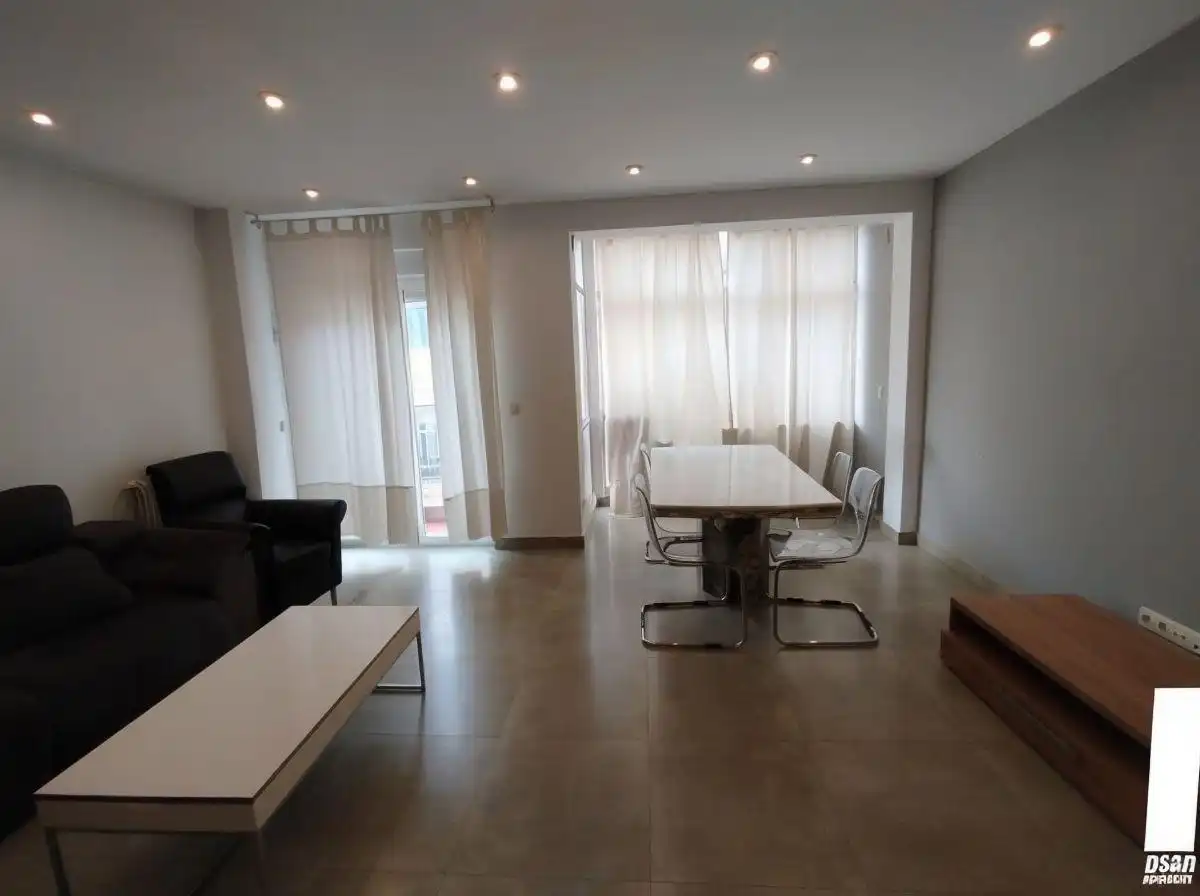 Appartamento con terrazza in vendita a Centro, imagen 4