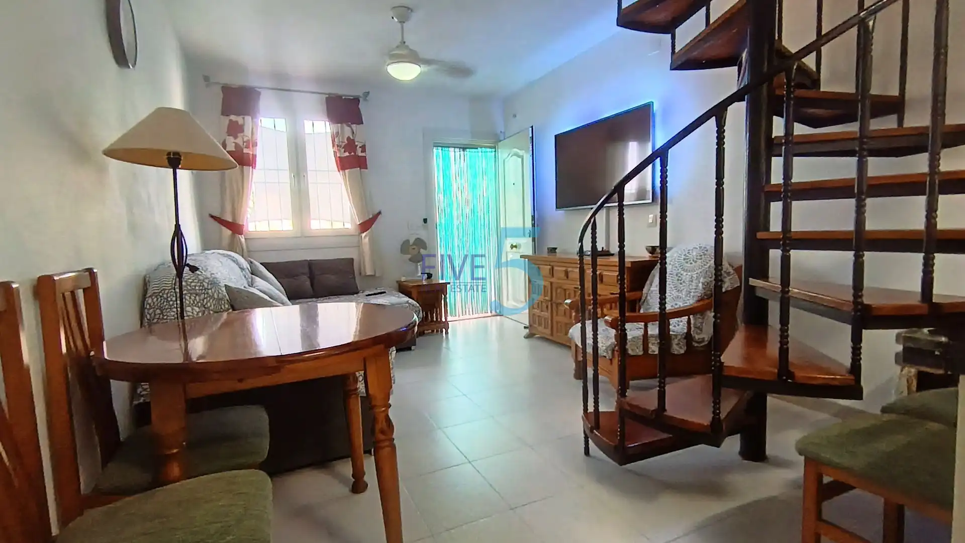 Sala de estar de Casa adosada en venta en Torrevieja con Aire acondicionado, Calefacción y Terraza