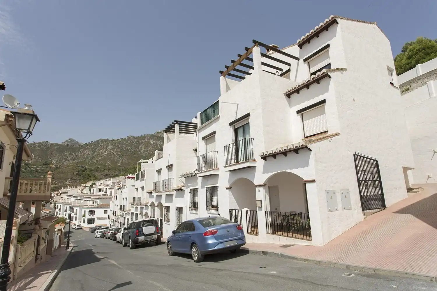 Vista exterior de Dúplex en venta en Lentegí con Aire acondicionado, Terraza y Amueblado