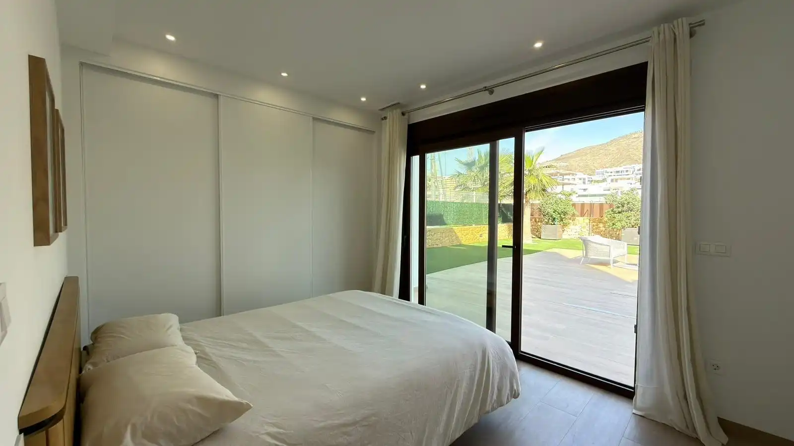 Chalet con piscina en venta en Calle EQUADOR, imagen 12