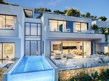 Casa amb piscina en venda a Benalmádena pueblo