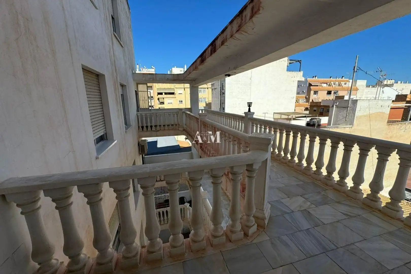 Terraza de Piso de alquiler en Torrevieja con Terraza, Amueblado y Lavadora