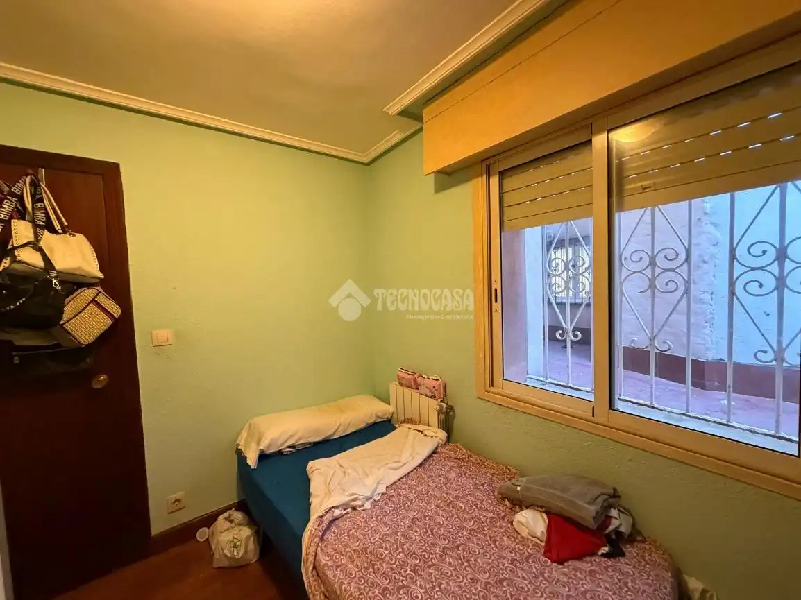 Habitación de Piso en venta en Castro-Urdiales con Amueblado y Balcón