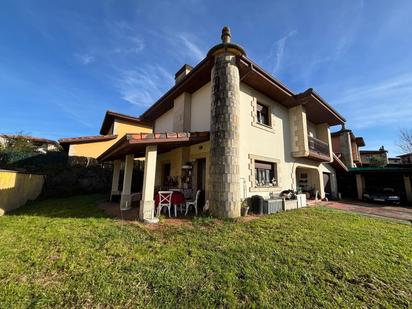 Exterior view of House or chalet for sale in Bárcena de Cicero  with Heating, Private garden and Terrace