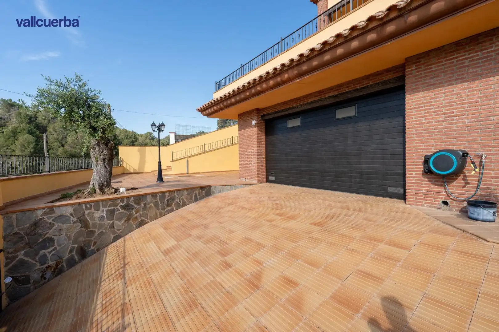 Vista exterior de Casa adosada en venta en Riudecanyes con Aire acondicionado, Calefacción y Jardín privado