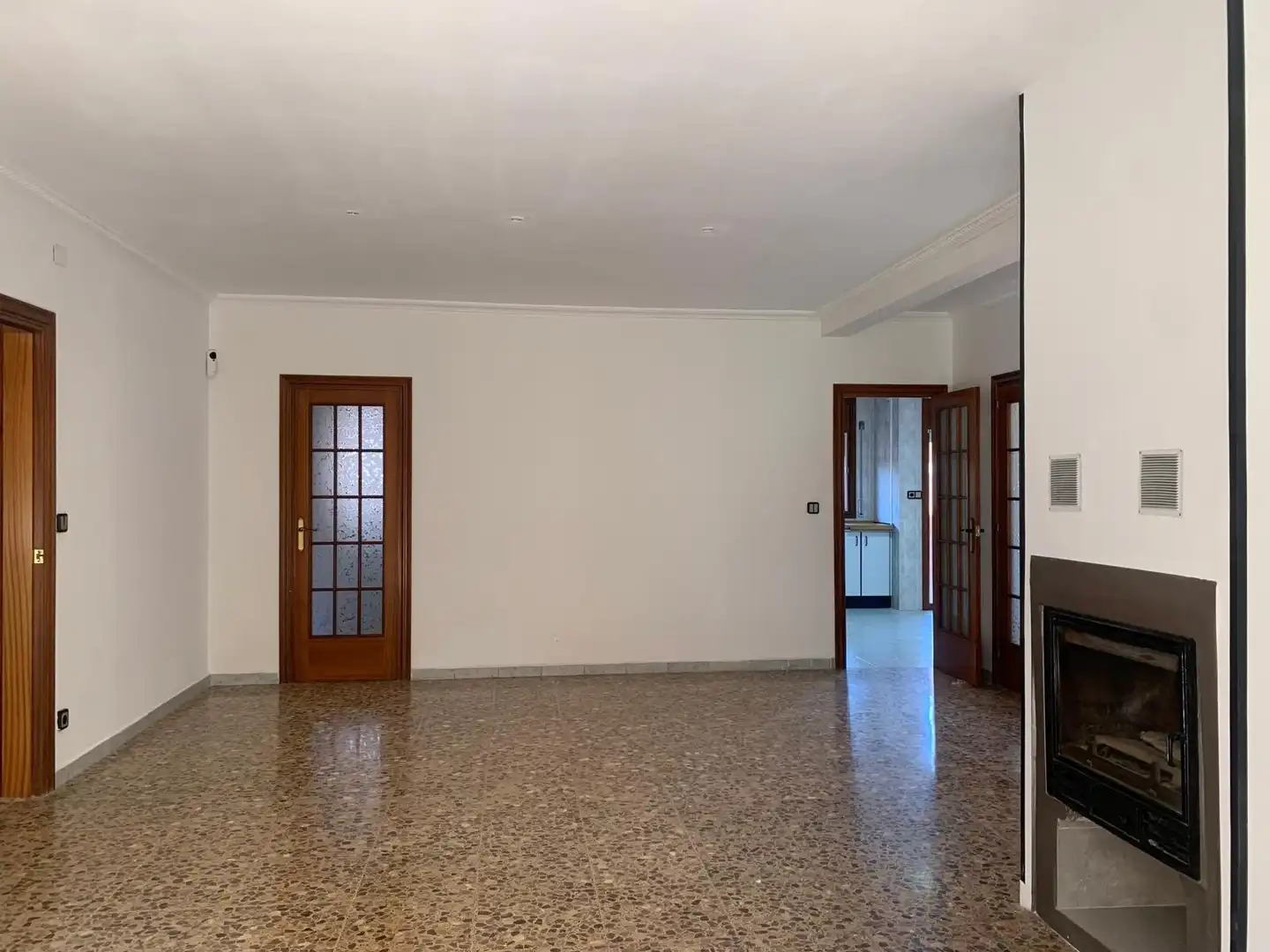 Flat with terrace to rent in Sant Andreu de la Barca, imagen 2