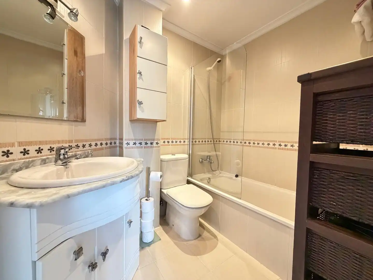 Baño de Dúplex en venta en Mieres (Asturias) con Calefacción, Parquet y Trastero