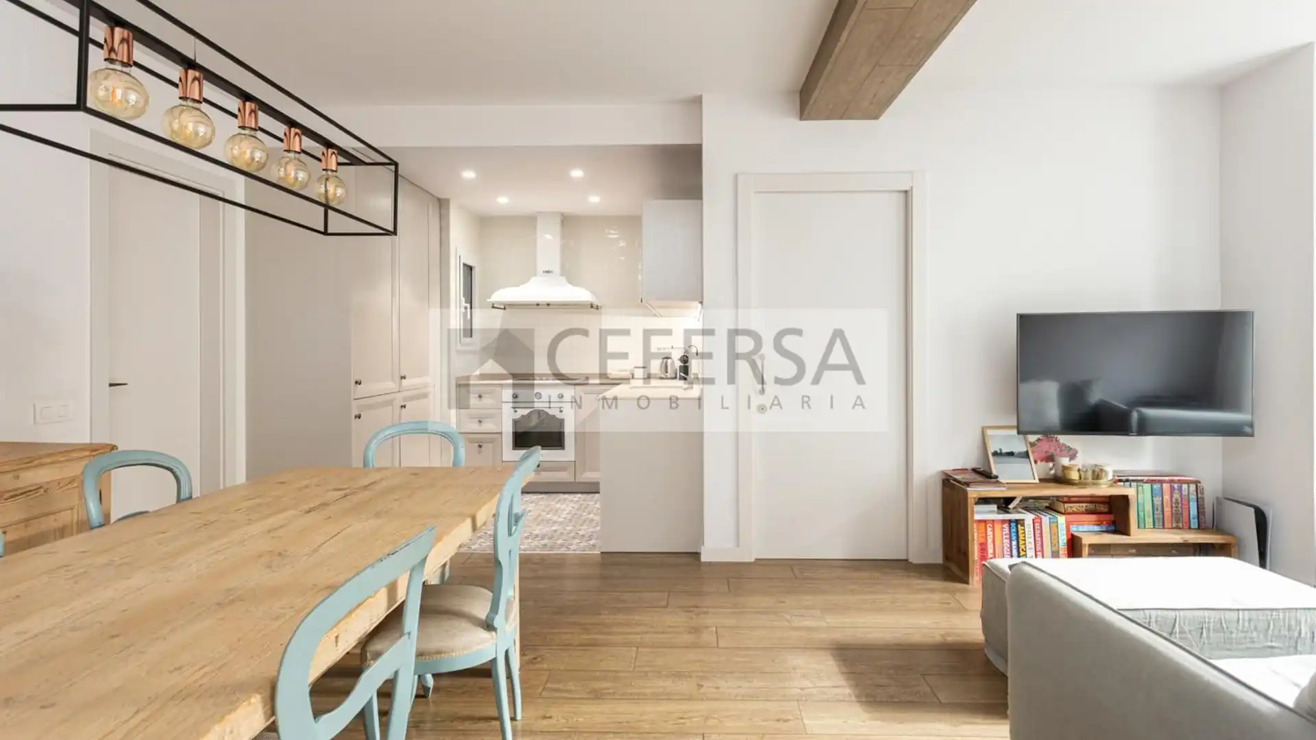 Cocina de Piso en venta en  Barcelona Capital con Aire acondicionado, Calefacción y Parquet