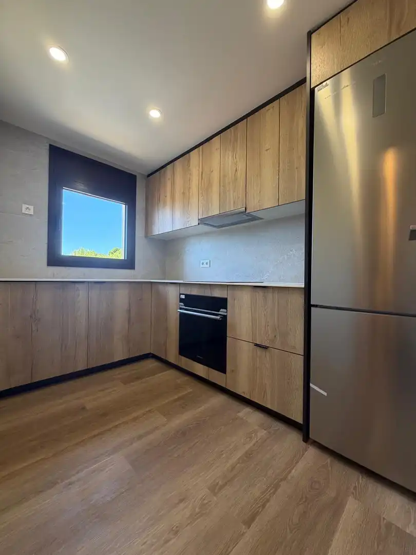 Apartament amb terrassa en venda a Carrer Carrer Canigó, imagen 7