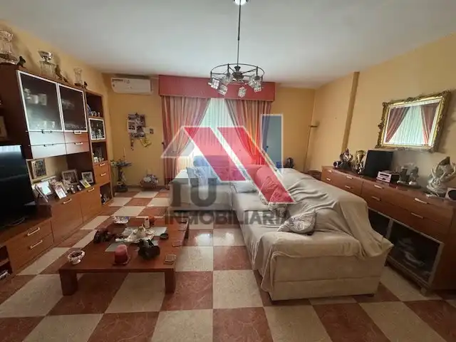 Sala de estar de Casa o chalet en venta en Novés con Terraza y Balcón