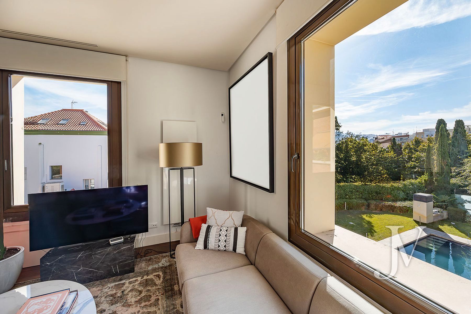 Living room of Flat for sale in  Madrid Capital  with Air Conditioner, Heating and Private garden