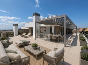 Penthouse with pool for sale in Poble Nou - Olivar Gran