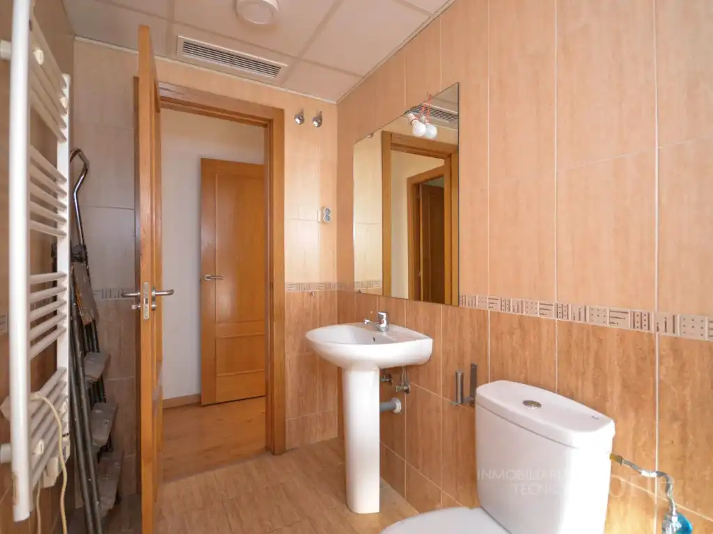 Bathroom of Flat for sale in Algete Centro