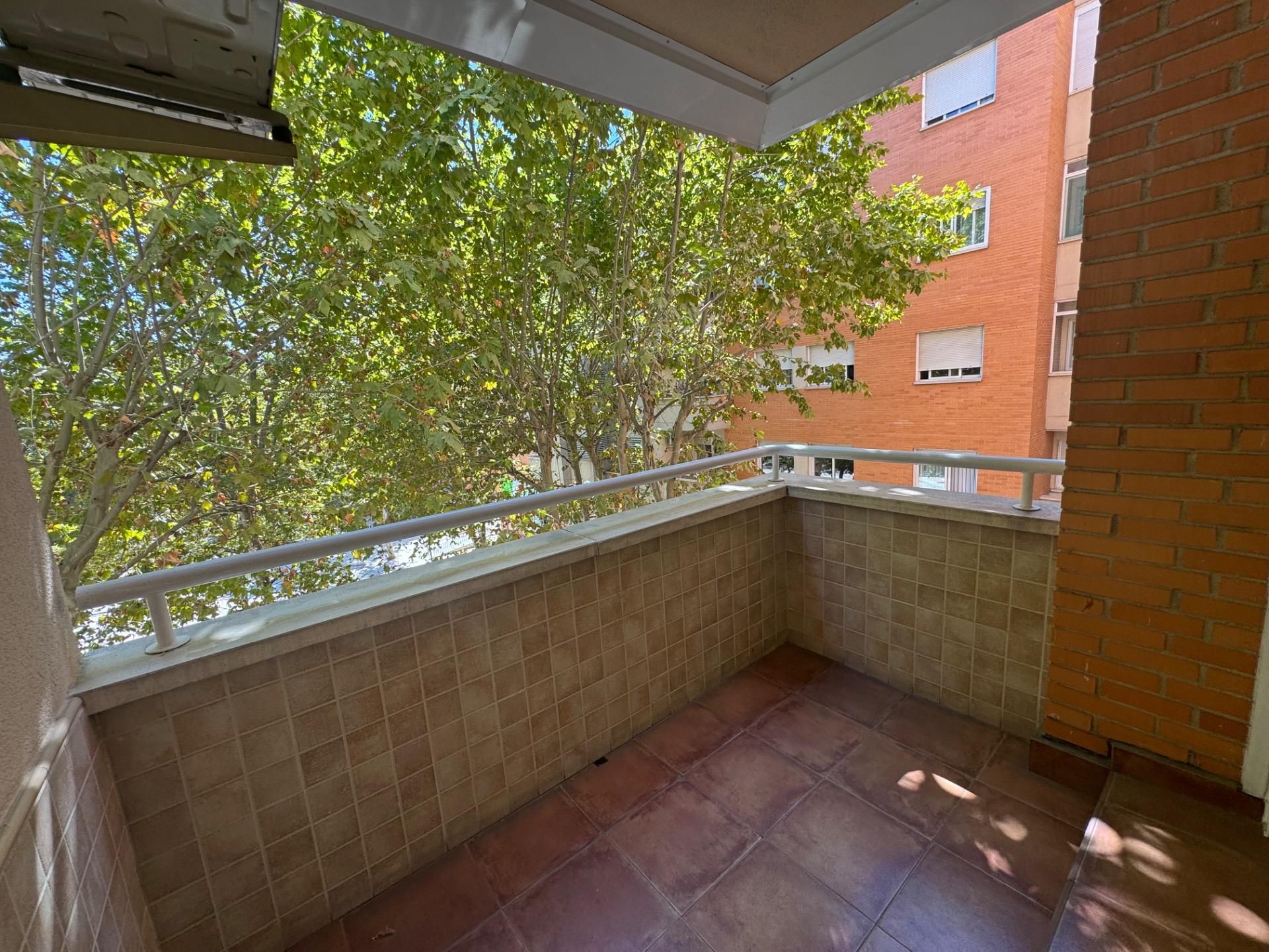 Terrassa de Pis de lloguer en Getafe amb Aire condicionat, Calefacció i Jardí privat