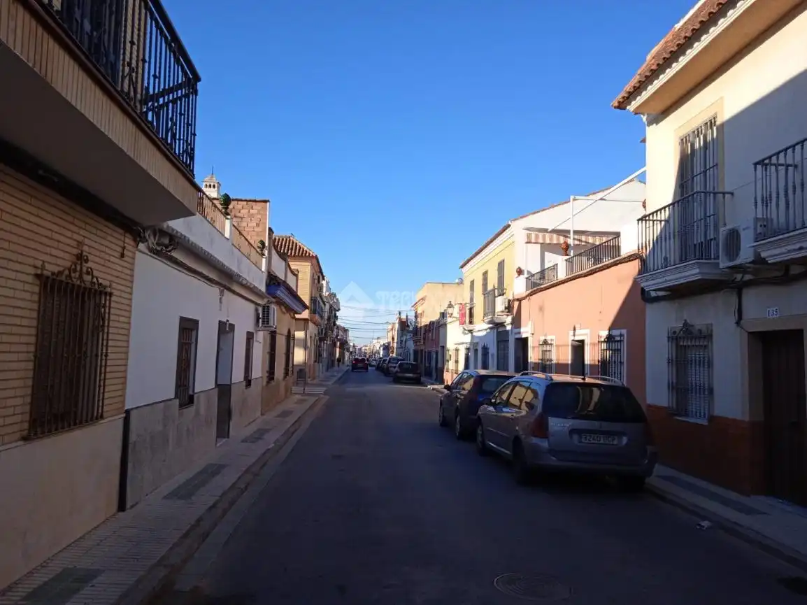 Vista exterior de Casa adosada en venta en La Rinconada con Aire acondicionado y Calefacción