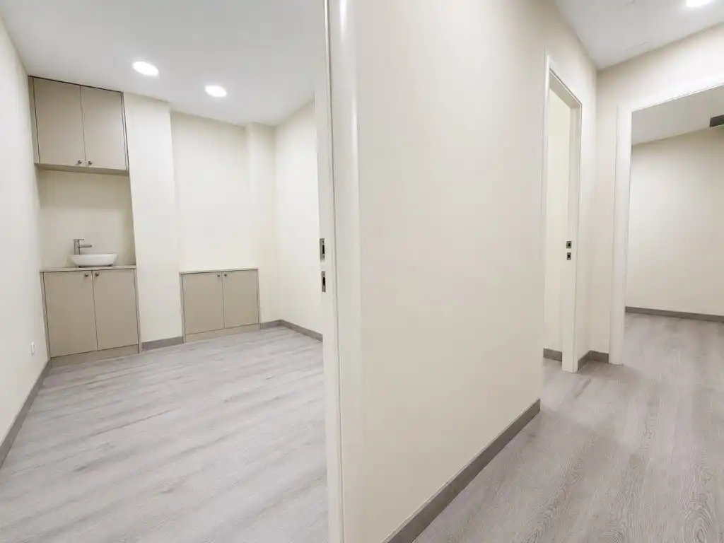 Geschaftsraum zur Miete in Girona