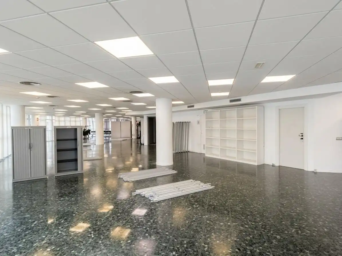 Office space with lift for sale in Carrer Carrer Sicília, imagen 17
