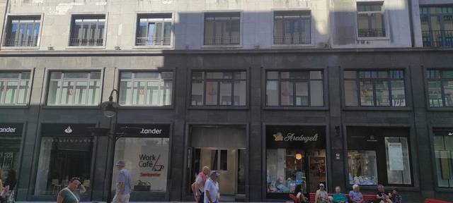 Local comercial en Venta en C/ Pelayo en Salesas - Foncalada - Campoamor