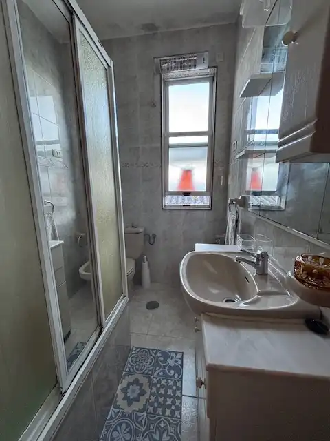 Bathroom of Flat for rent in Ferrol  with Parquet flooring, Furnished and Oven
