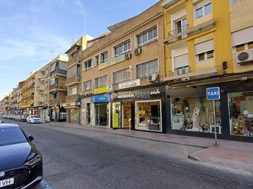 Pis amb ascensor en venda a Levante