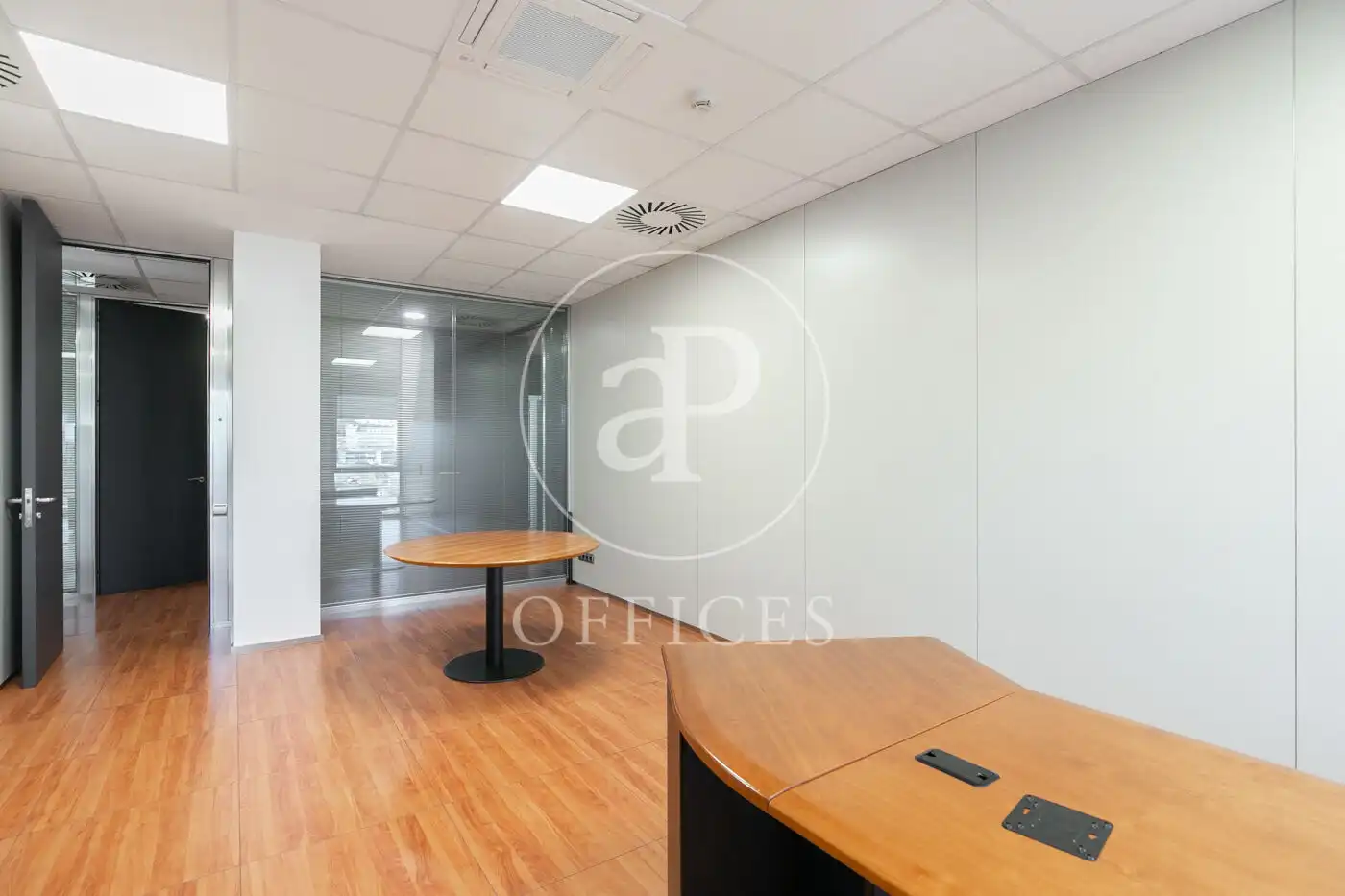 Office space with lift to rent in Carrer del Plom, imagen 33