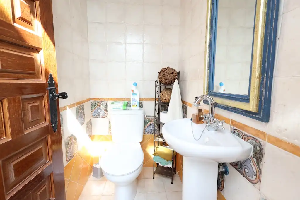Badezimmer von Country house zum Verkauf in Elche / Elx mit Heizung, Terrasse und Alarm