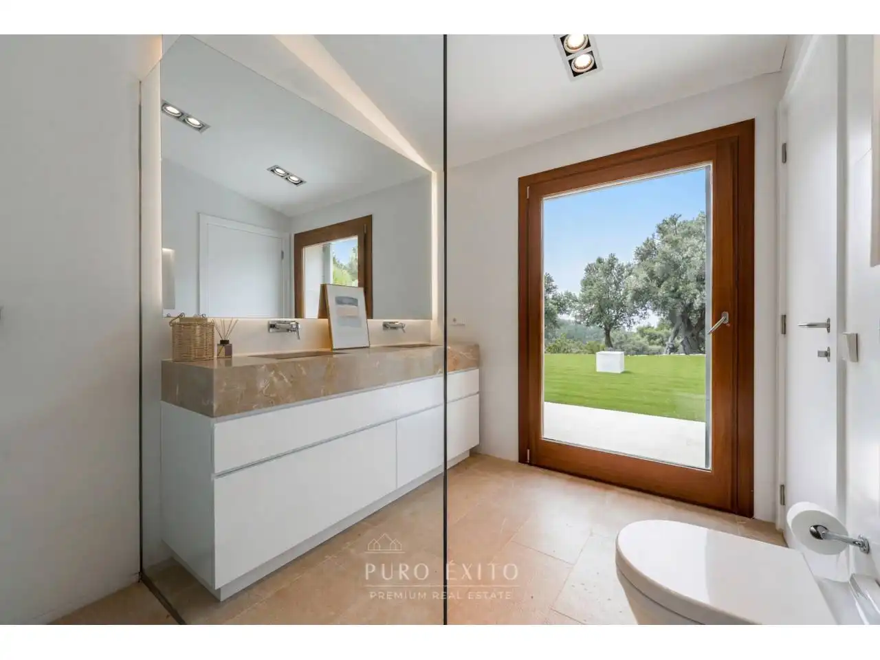 Bathroom of Houses for sale in Estellencs  with Air Conditioner, Heating and Private garden