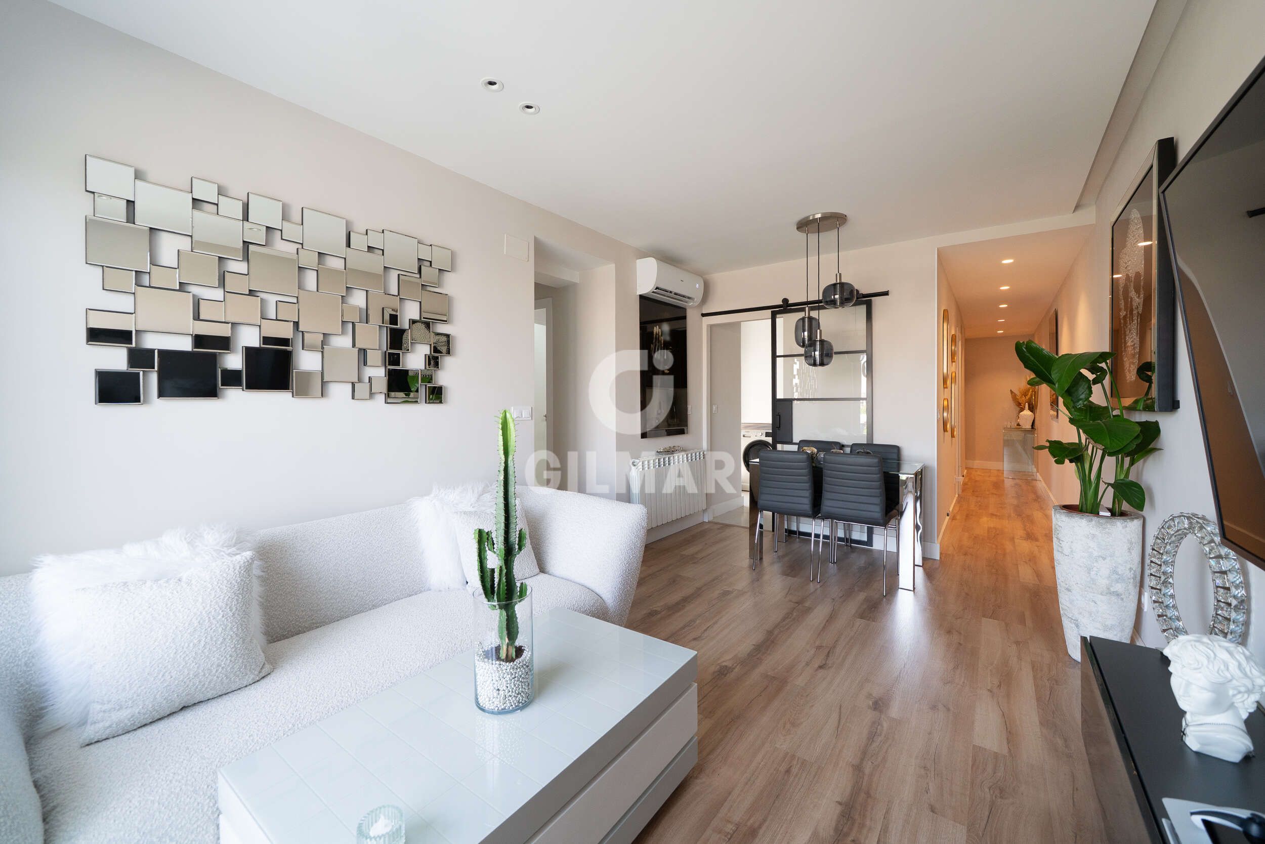 Living room of Attic for sale in  Madrid Capital  with Heating and Balcony