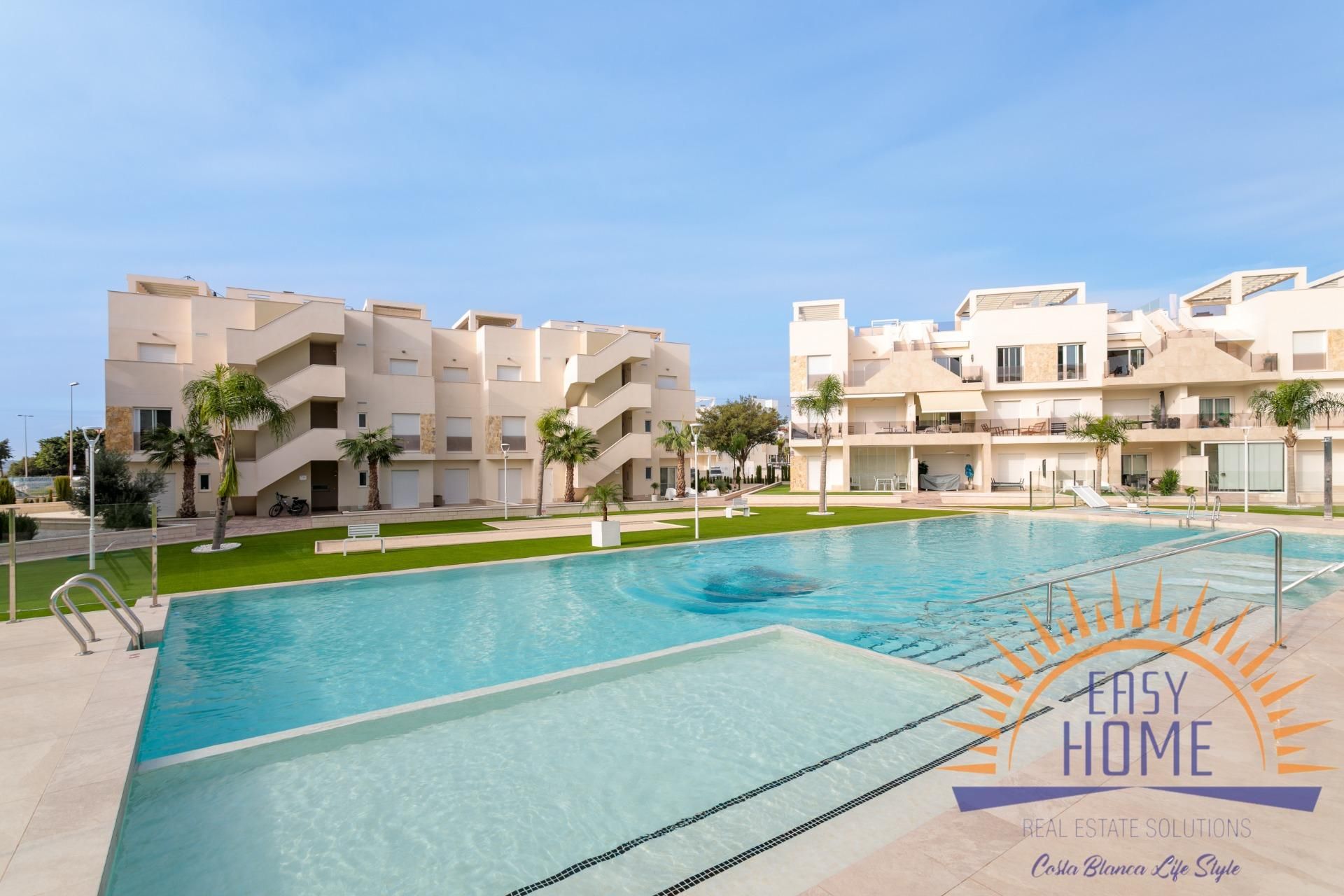 Piscina de Apartament en venda en Guardamar del Segura amb Aire condicionat, Calefacció i Terrassa