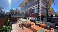 Garden of Single-family semi-detached for sale in Laredo  with Heating, Private garden and Parquet flooring