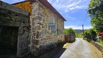 Vista exterior de Casa o xalet en venda en A Peroxa  amb Jardí privat i Terrassa