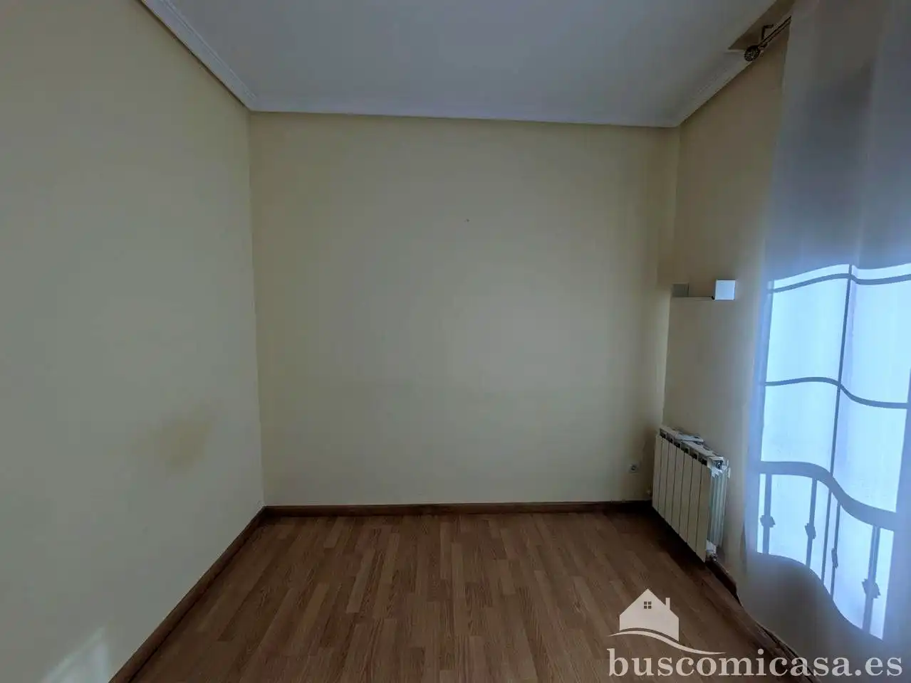 Habitación de Local de alquiler en Linares con Aire acondicionado