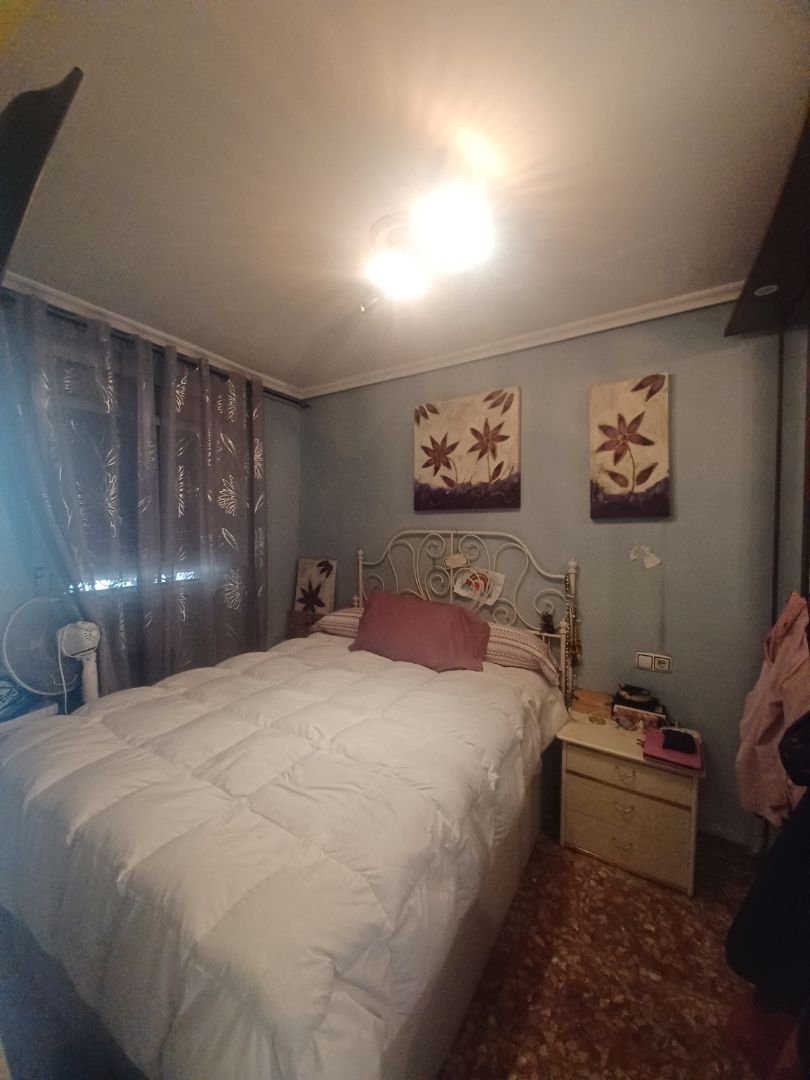 Bedroom of Single-family semi-detached for sale in  Sevilla Capital  with Air Conditioner