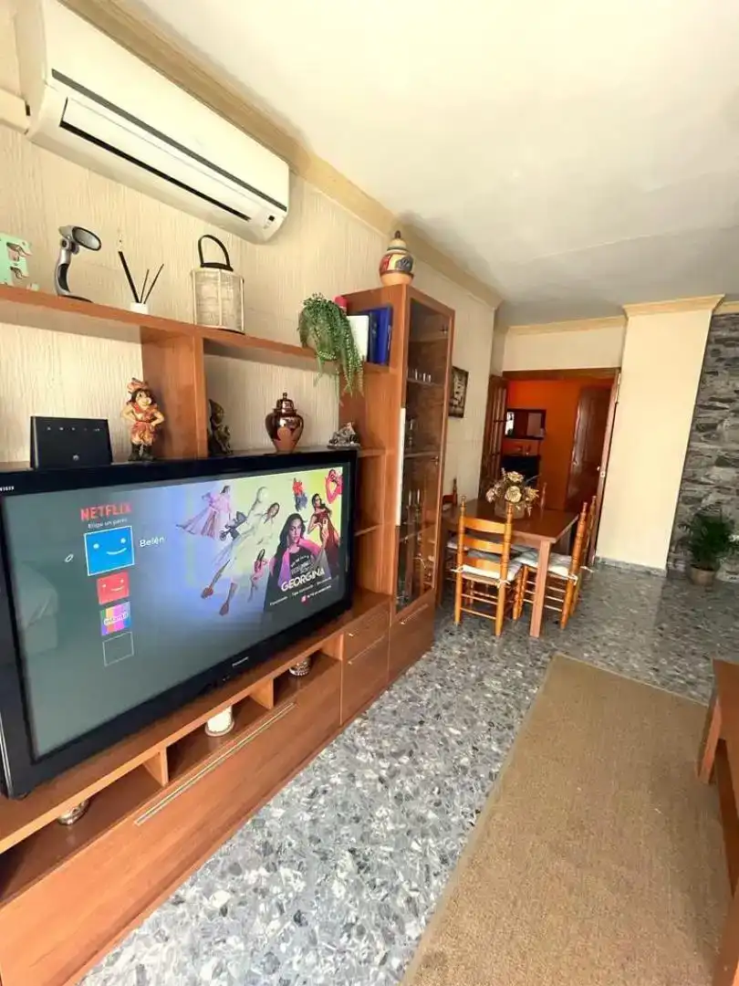 Sala d'estar de Àtic en venda en Villanueva de la Concepción amb Aire condicionat, Traster i Moblat